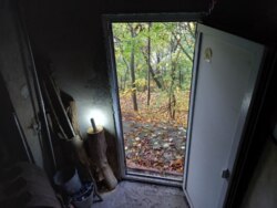 1202  -, ,    .  16
