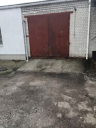  ' ,   3