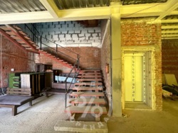 Окремо Стояча Будівля (ОСЗ) Офіс або Ресторан з панорамним видом на 180 градусів, S=646м2 фото 12 Окремо Стояча Будівля (ОСЗ) Офіс або Ресторан з панорамним видом на 180 градусів, S=646м2 фото 12