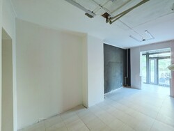Біля АТБ! Фасад 23 кв. м Потік людей Каштанова 5 фото 7 Біля АТБ! Фасад 23 кв. м Потік людей Каштанова 5 фото 7