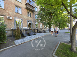 Оренда 18,9 м² поруч із Taryan Towers метро «Звіринецька» фото 1 Оренда 18,9 м² поруч із Taryan Towers метро «Звіринецька» фото 1