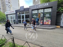 Фасад на Ахматової! Не Маф! 36,5 м2! Вітрини! Трафік! фото 1 Фасад на Ахматової! Не Маф! 36,5 м2! Вітрини! Трафік! фото 1