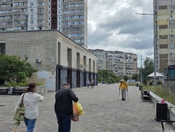 Біля АТБ! Фасад 57,2 кв. м на Бальзака 64, потік людей Без сходинок фото 3 Біля АТБ! Фасад 57,2 кв. м на Бальзака 64, потік людей Без сходинок фото 3