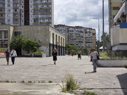 Біля АТБ! Фасад 57,2 кв. м на Бальзака 64, потік людей Без сходинок фото 5 Біля АТБ! Фасад 57,2 кв. м на Бальзака 64, потік людей Без сходинок фото 5