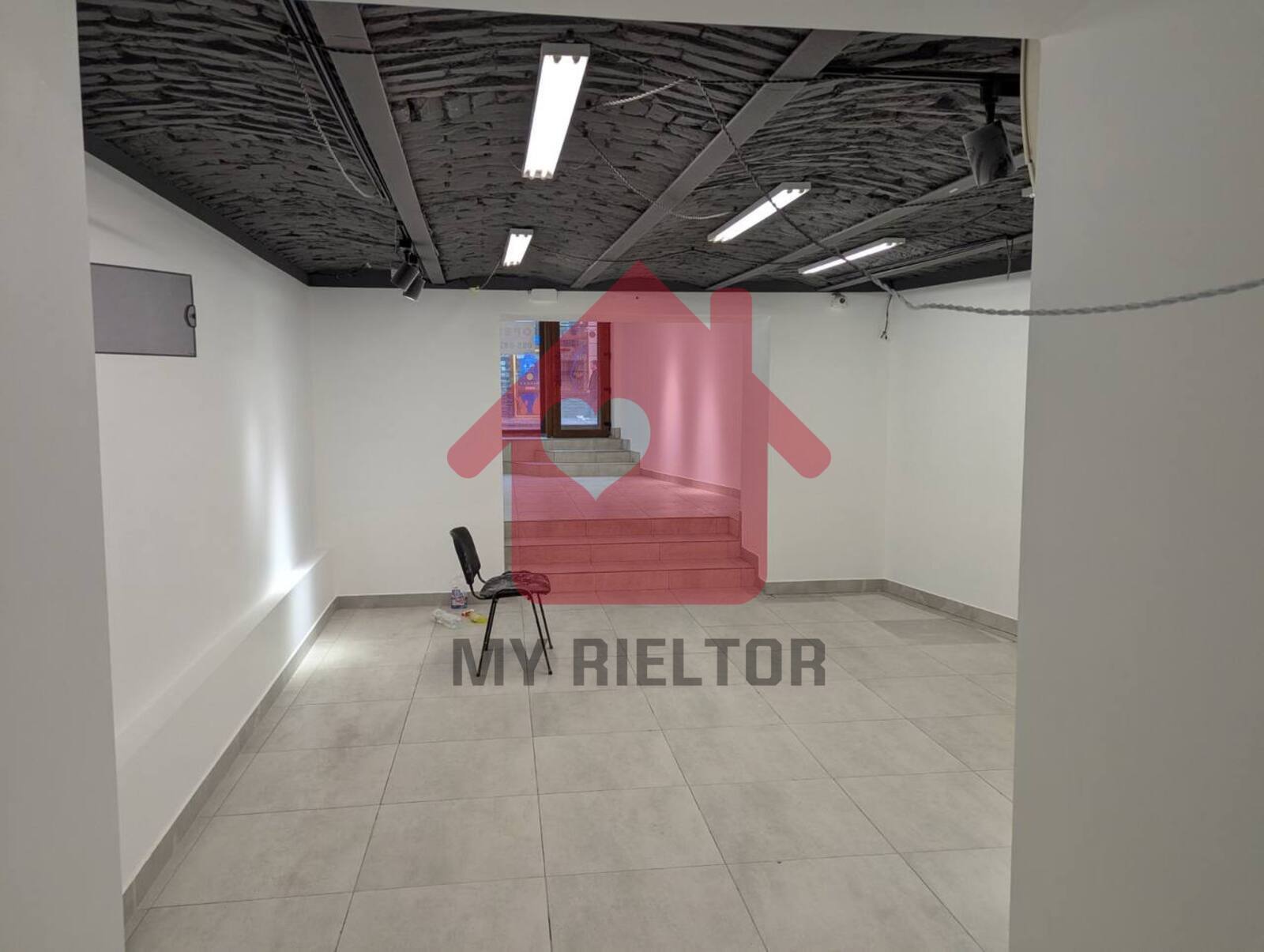 Чудове, велике приміщення в оренду! фото 1 Чудове, велике приміщення в оренду! фото 1