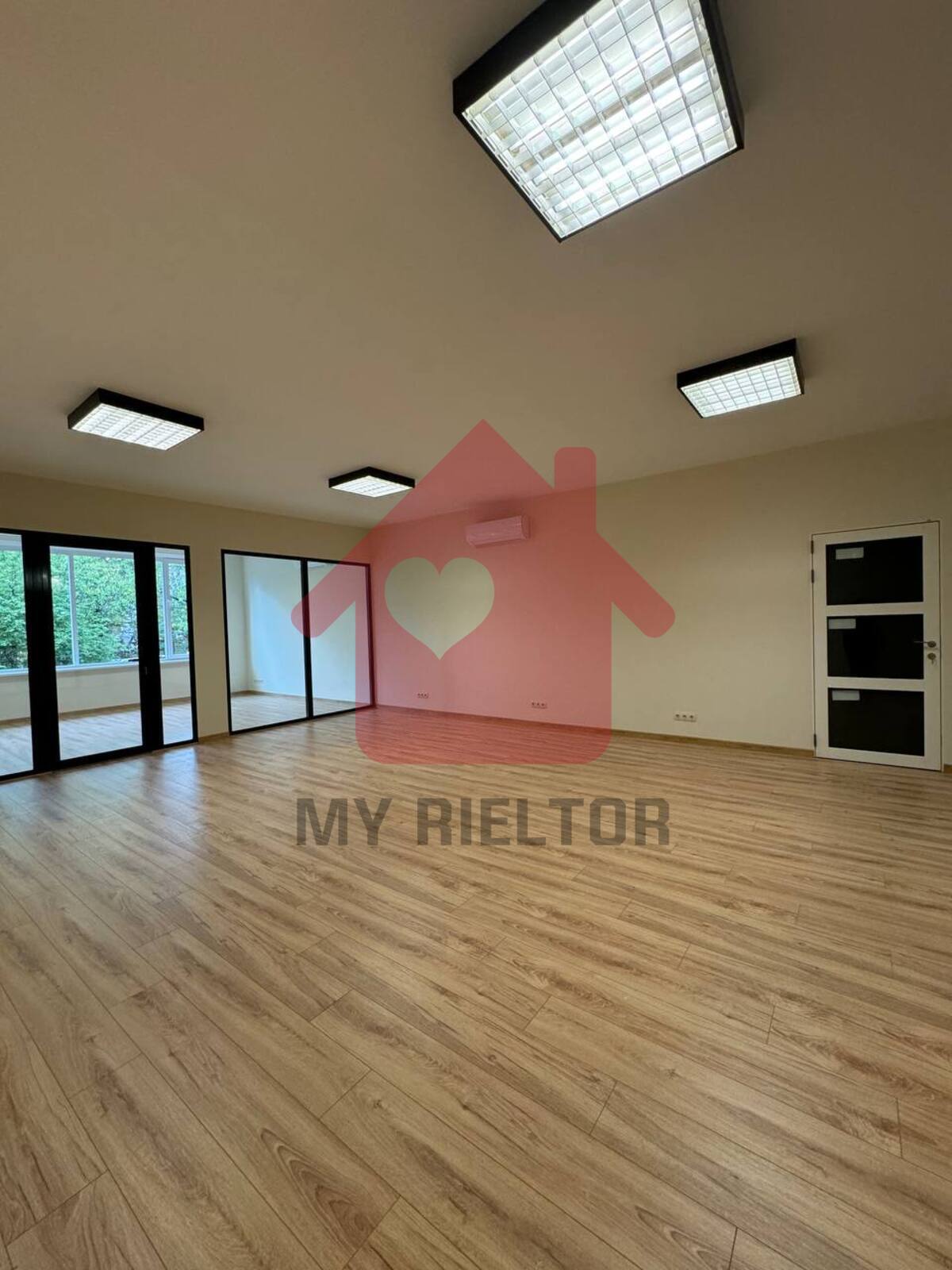 Оренда приміщення по вул.Кошицька фото 1 Оренда приміщення по вул.Кошицька фото 1