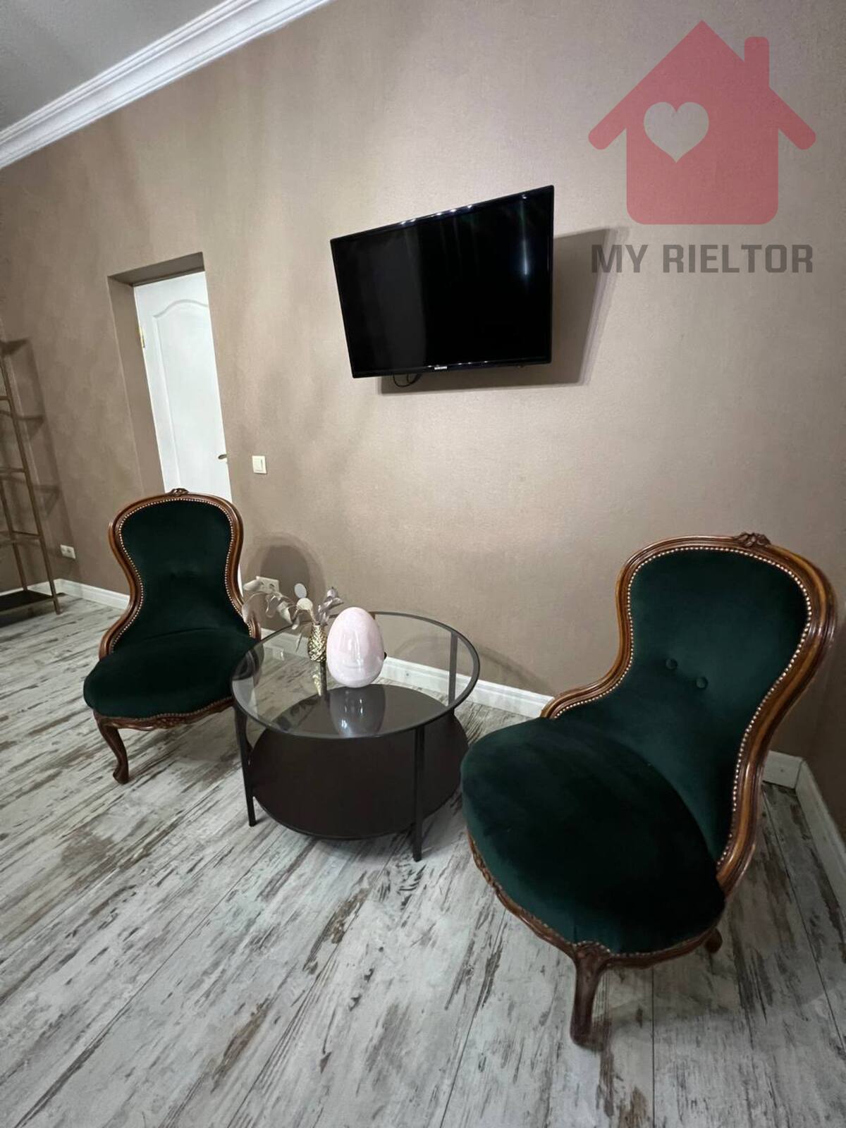 Оренда комерційного приміщення в центрі міста фото 1 Оренда комерційного приміщення в центрі міста фото 1