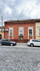 Оренда комерційного приміщення в центрі Мукачево фото 1 Оренда комерційного приміщення в центрі Мукачево фото 1