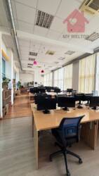 Оренда приміщення у розвиненому районі міста! фото 2 Оренда приміщення у розвиненому районі міста! фото 2