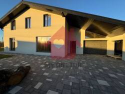 Оренда комерційного приміщення с.Розівка фото 1 Оренда комерційного приміщення с.Розівка фото 1