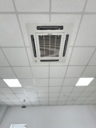 Оренда комерційного приміщення 200 м², фасад, неподалік ринок Гід фото 3 Оренда комерційного приміщення 200 м², фасад, неподалік ринок Гід фото 3