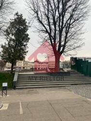 Оренда ресторану на набережній з великою відкритою терасою фото 1 Оренда ресторану на набережній з великою відкритою терасою фото 1