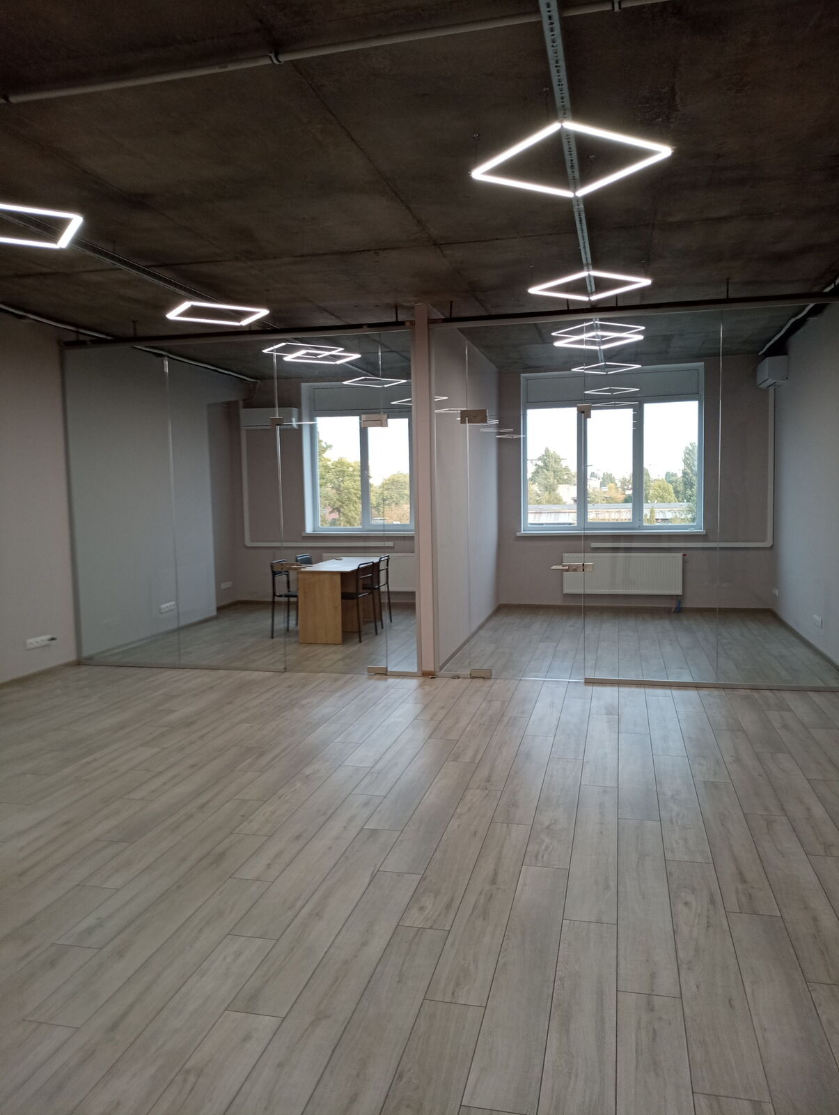 Оренда просторого офісу 230 кв.м. з сучасним дизайном в БЦ 'Dominion Business Park', 5-й поверх, Київ, Соломенский р-н фото 1 Оренда просторого офісу 230 кв.м. з сучасним дизайном в БЦ 'Dominion Business Park', 5-й поверх, Київ, Соломенский р-н фото 1