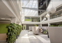 Довгострокова оренда офісного приміщення 1400 м² на Оболонській набережній, Гольф-центр фото 7 Довгострокова оренда офісного приміщення 1400 м² на Оболонській набережній, Гольф-центр фото 7