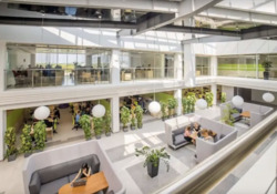 Довгострокова оренда офісного приміщення 2680 м² на Оболонській набережній, Гольф-центр, цоколь + 1-й поверх фото 4 Довгострокова оренда офісного приміщення 2680 м² на Оболонській набережній, Гольф-центр, цоколь + 1-й поверх фото 4