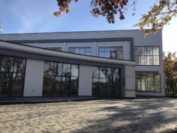 Довгострокова оренда нового двоповерхового комплексу 5000 кв.м. на Оболонській Набережній з видом на Дніпро та парк 'Наталка' фото 11 Довгострокова оренда нового двоповерхового комплексу 5000 кв.м. на Оболонській Набережній з видом на Дніпро та парк 'Наталка' фото 11