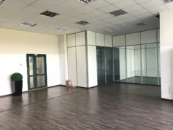 Довгострокова оренда офісного приміщення 385 м² на Оболонській набережній, Гольф-центр, 1-й поверх фото 7 Довгострокова оренда офісного приміщення 385 м² на Оболонській набережній, Гольф-центр, 1-й поверх фото 7