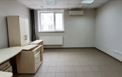 Здається комерційне приміщення на майд. Перемоги, площа 352 кв.м фото 17 Здається комерційне приміщення на майд. Перемоги, площа 352 кв.м фото 17