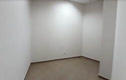 Здається комерційне приміщення на майд. Перемоги, площа 352 кв.м фото 12 Здається комерційне приміщення на майд. Перемоги, площа 352 кв.м фото 12