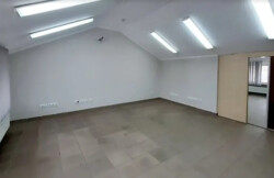 Здається комерційне приміщення на майд. Перемоги, площа 352 кв.м фото 29 Здається комерційне приміщення на майд. Перемоги, площа 352 кв.м фото 29