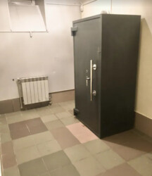 Здається комерційне приміщення на вул. Хмельницького Богданаплоща 87.9 кв.м фото 8 Здається комерційне приміщення на вул. Хмельницького Богданаплоща 87.9 кв.м фото 8