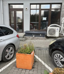 Здається комерційне приміщення на просп. Бандери Степана, площа 68 кв.м фото 3 Здається комерційне приміщення на просп. Бандери Степана, площа 68 кв.м фото 3