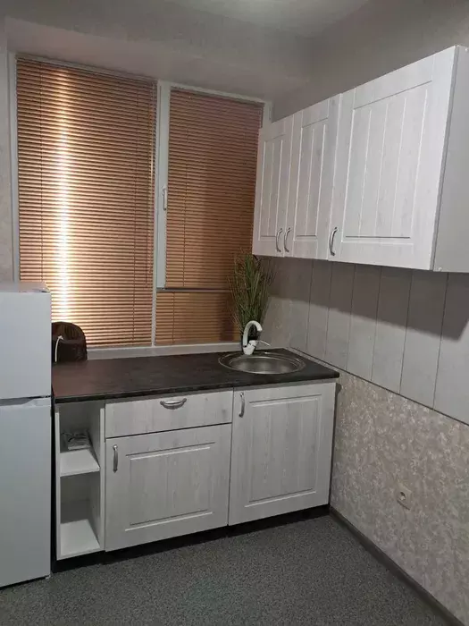    .  г  1
