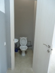 Здається приміщення в ЖК Династія (дальнє замостя) вільного призначення. 30кв.м. фото 4 Здається приміщення в ЖК Династія (дальнє замостя) вільного призначення. 30кв.м. фото 4