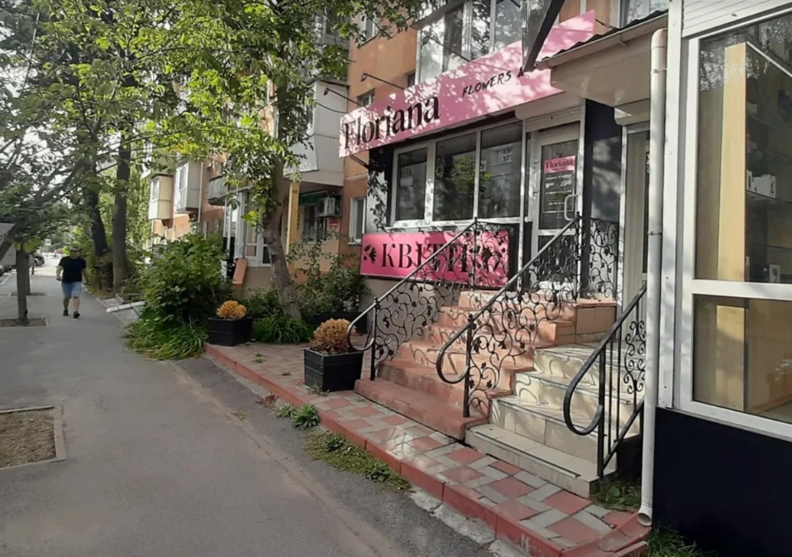 Здається комерційне приміщення 36 кв.м. р-н Вишенька. Фасадне. фото 1 Здається комерційне приміщення 36 кв.м. р-н Вишенька. Фасадне. фото 1
