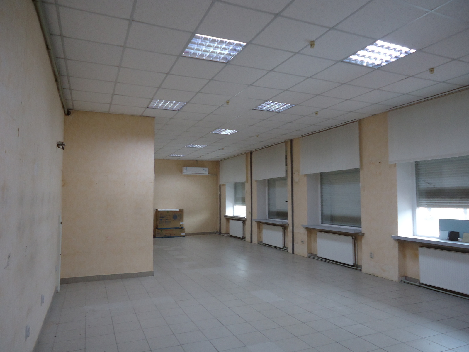 Здається торгова площа 70кв.м. в самому центрі міста. фото 1 Здається торгова площа 70кв.м. в самому центрі міста. фото 1