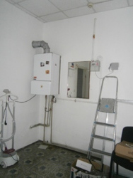 Здається торгове приміщення біля центрального ринку, 40 кв.м. Прохідне місце фото 14 Здається торгове приміщення біля центрального ринку, 40 кв.м. Прохідне місце фото 14