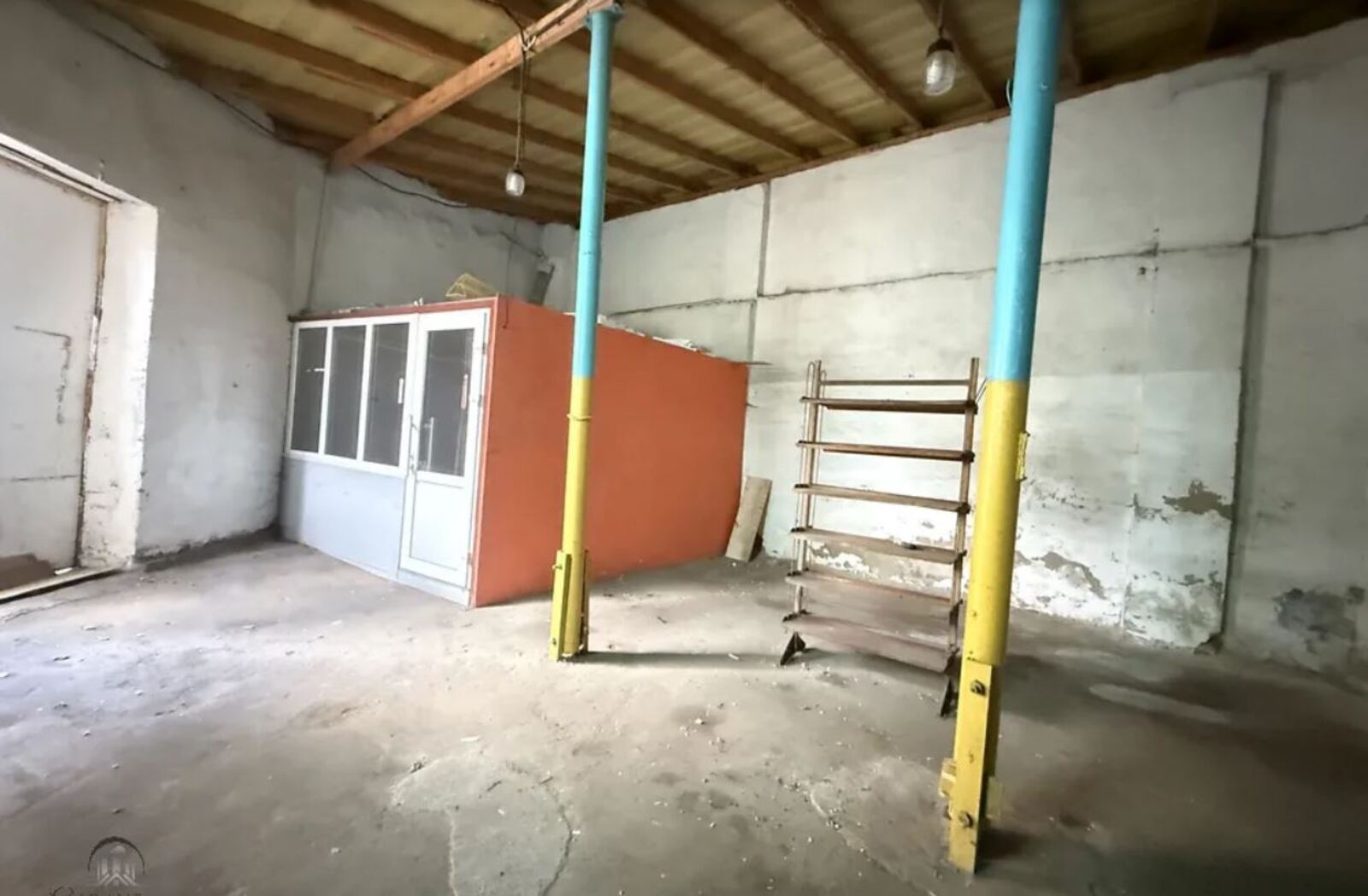 Здається комерційне приміщення на вул. Нансена, склад або виробництво фото 1 Здається комерційне приміщення на вул. Нансена, склад або виробництво фото 1