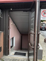 Здається комерційне приміщення з ремонтом, центр, 45 кв.м. фото 11 Здається комерційне приміщення з ремонтом, центр, 45 кв.м. фото 11