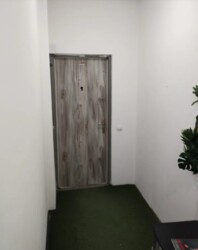     䳿. 18 ..  .   7