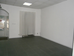 Здається торгове приміщення біля центрального ринку, 40 кв.м. Прохідне місце фото 10 Здається торгове приміщення біля центрального ринку, 40 кв.м. Прохідне місце фото 10