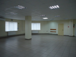 Здається комерційне приміщення вільного призначення в районі 'Урожай', загальною площею 196 м2 фото 3 Здається комерційне приміщення вільного призначення в районі 'Урожай', загальною площею 196 м2 фото 3