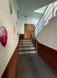 Здається комерційне приміщення від 400 кв.м. до 1400 кв.м. Школа, офіс, навчання та багато іншого. фото 1 Здається комерційне приміщення від 400 кв.м. до 1400 кв.м. Школа, офіс, навчання та багато іншого. фото 1