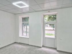 Здається комерційне приміщення фасадне з окремим входом 60 кв.м. фото 4 Здається комерційне приміщення фасадне з окремим входом 60 кв.м. фото 4