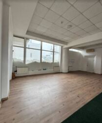 Здається комерційне приміщення 66 кв.м. в центрі міста. Гарний стан. Вигідна ціна. фото 8 Здається комерційне приміщення 66 кв.м. в центрі міста. Гарний стан. Вигідна ціна. фото 8