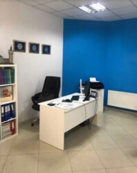 Здається приміщення вільного призначення, центр міста. 35 кв.м. Ремонт фото 8 Здається приміщення вільного призначення, центр міста. 35 кв.м. Ремонт фото 8