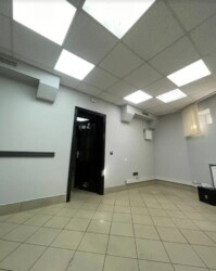 Здається комерційне приміщення, 71 кв.м. Р-н Поділля. Ремонт фото 1 Здається комерційне приміщення, 71 кв.м. Р-н Поділля. Ремонт фото 1