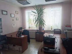 Здається офісне приміщення 30 кв.м. в центрі міста фото 1 Здається офісне приміщення 30 кв.м. в центрі міста фото 1