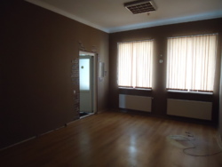 Здається 2-х поверхове приміщення. Ленінський район. Ремонт, комунікації, окремий вхід фото 7 Здається 2-х поверхове приміщення. Ленінський район. Ремонт, комунікації, окремий вхід фото 7