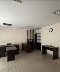 Оренда офісного приміщення на вул. Гоголя, окремий вхід, фасад фото 5 Оренда офісного приміщення на вул. Гоголя, окремий вхід, фасад фото 5