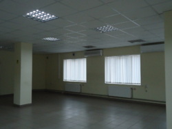 Здається комерційне приміщення вільного призначення в районі 'Урожай', загальною площею 196 м2 фото 8 Здається комерційне приміщення вільного призначення в районі 'Урожай', загальною площею 196 м2 фото 8