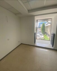 Здається приміщення 130 кв.м. з ремонтом. Перша лінія. Окремий вхід. Р-н Вишенька фото 9 Здається приміщення 130 кв.м. з ремонтом. Перша лінія. Окремий вхід. Р-н Вишенька фото 9