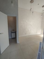 Здається комерційне приміщення на вул. Князів Коріатовичів, 15 кв.м. Фасадне, окремий вхід фото 5 Здається комерційне приміщення на вул. Князів Коріатовичів, 15 кв.м. Фасадне, окремий вхід фото 5