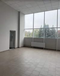 Просторе комерційне приміщення фото 4 Просторе комерційне приміщення фото 4