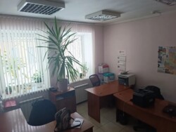 Здається офісне приміщення 30 кв.м. в центрі міста фото 4 Здається офісне приміщення 30 кв.м. в центрі міста фото 4