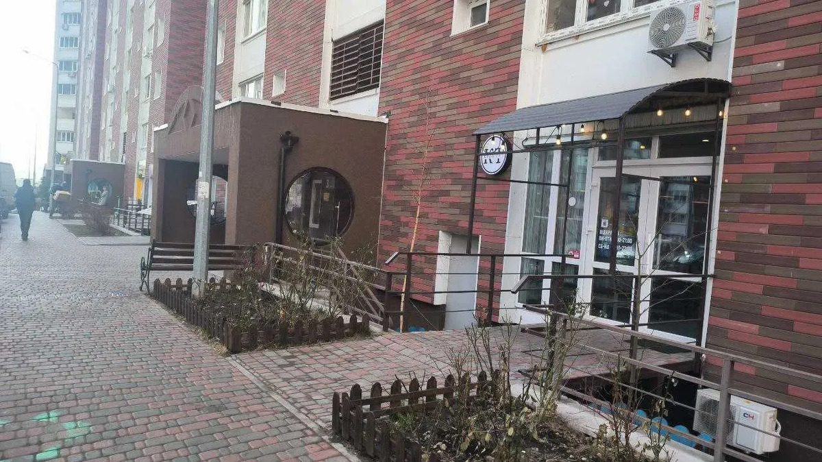 ' ,   1